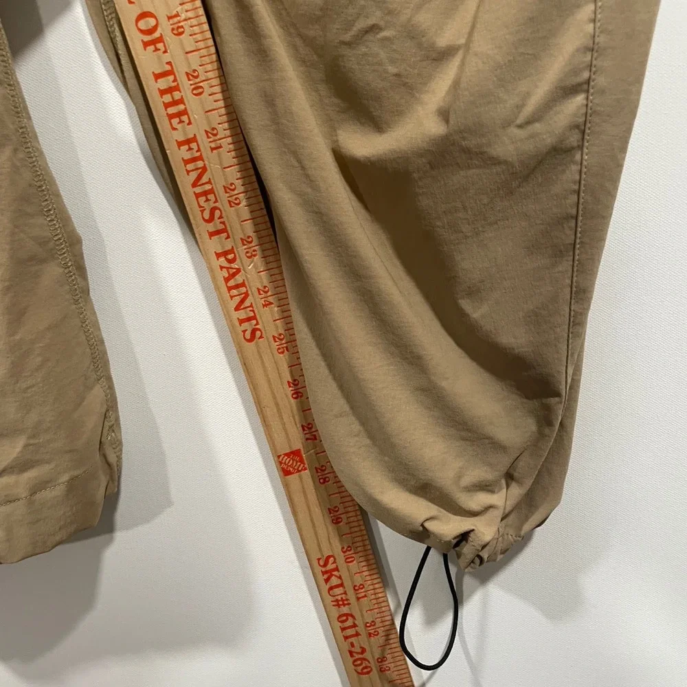 Nike Tech Woven Pants Mens Medium Khaki Oversized Straight Leg HM7158-297 NEW